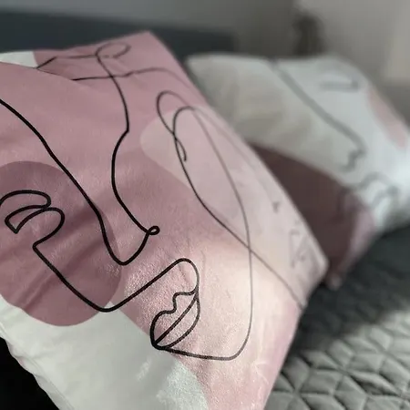 Elegant With An Amazing View! Apartamento Varsóvia